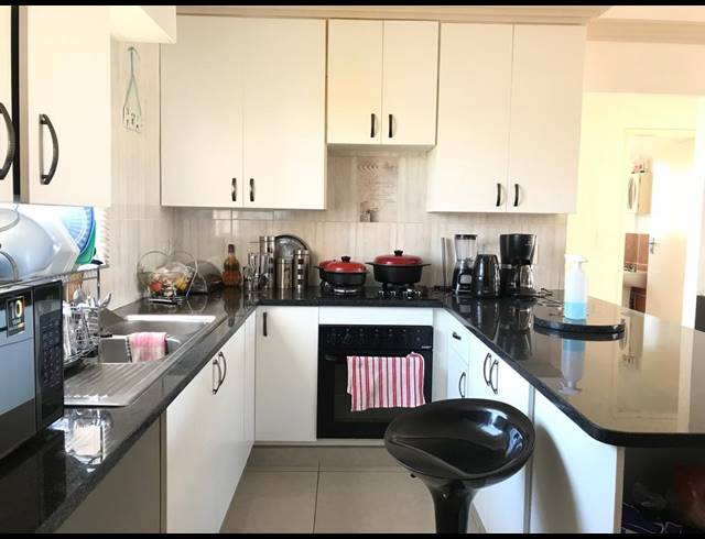 2 BEDROOM TOWNHOUSE RENTED IN THE REEDS